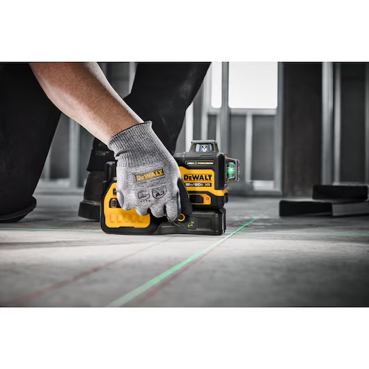 LASER VERTICAL- HORIZONTAL MULTI-LINEA 3X360 VERDE 20V DCLE34033D1 DEWALT