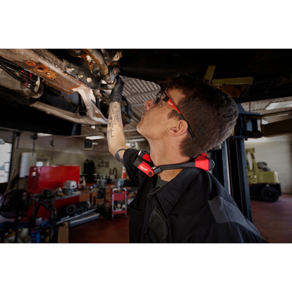 LINTERNA DE CUELLO 325L 2117-21 MILWAUKEE