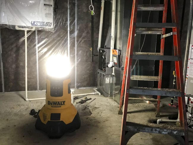 LINTERNA LED BATERIA 20V 7000 LUMENS DCL070 DEWALT