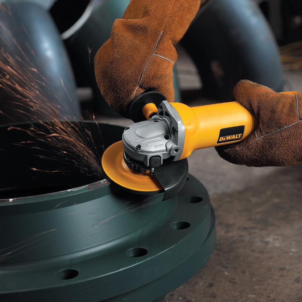 ESMERILADORA ANGULAR 4-1/2"/5" 1500W DWE4314B3 DEWALT